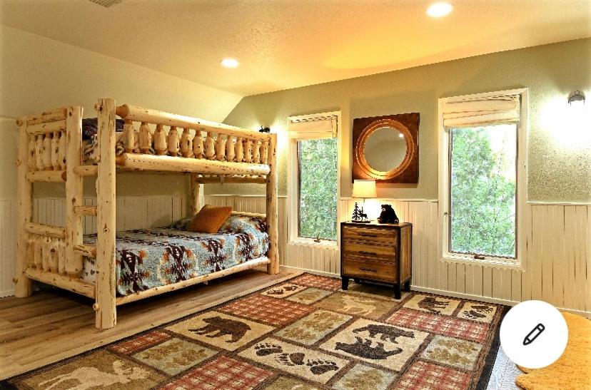 Charming Cottage Near Yosemite ENTIRE COTTAGE - Housity