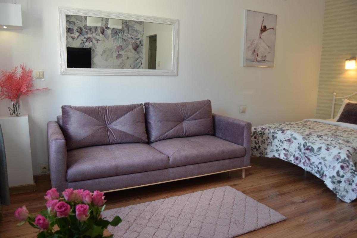 Be my Guest - Krucza Elegant Apartment - Rondo de Gaulle'a Center of Warsaw Metro Wi-Fi Breakfast - Housity