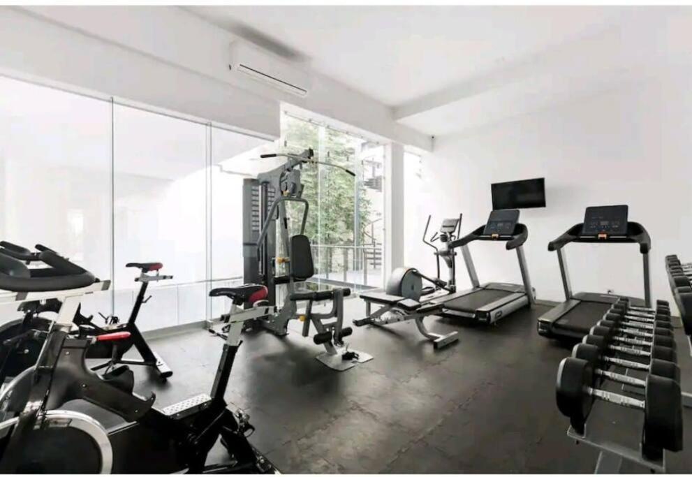 Chic loft! 150 BPS fiber optic internet - Housity