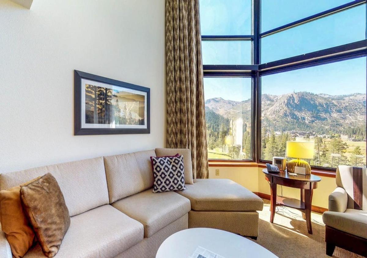 Everline Resort & Spa Rentals by TO - Housity
