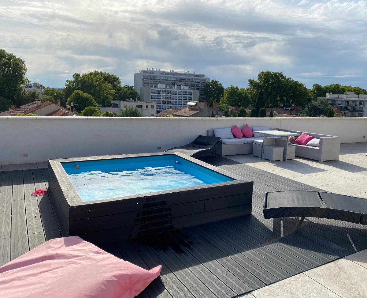 Suitetrails - Appartement Rooftop avec piscine