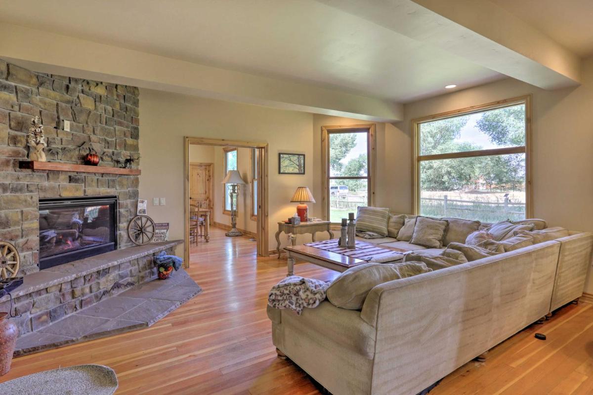 Fruita Victorian Home with Hot Tub and Mountains! - Housity