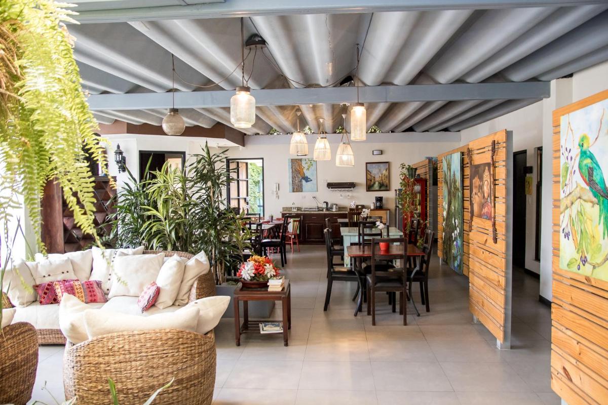 Casa María Aeropuerto B&B - Housity