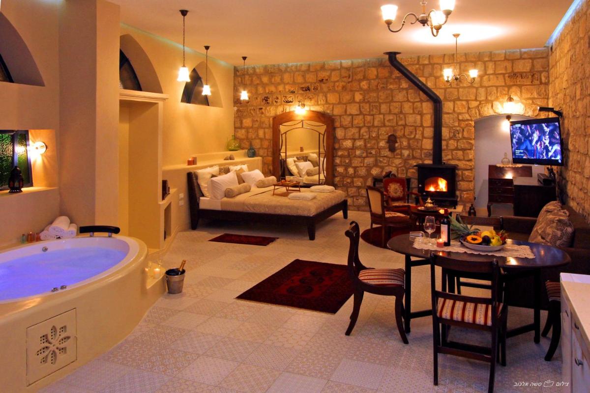 Beit Ha'Omanim - Housity