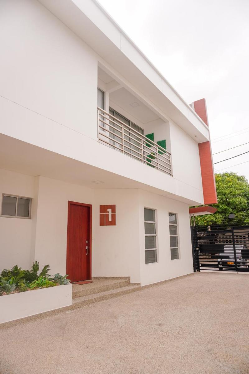 Aqua House 1 Casa 2 niveles privada y equipada - Housity
