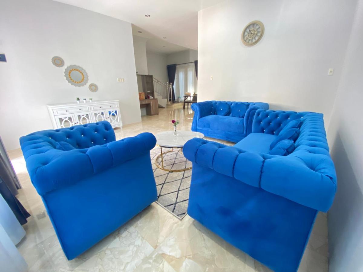 Deluxe Room at Hozby Fully Furnished House - Housity