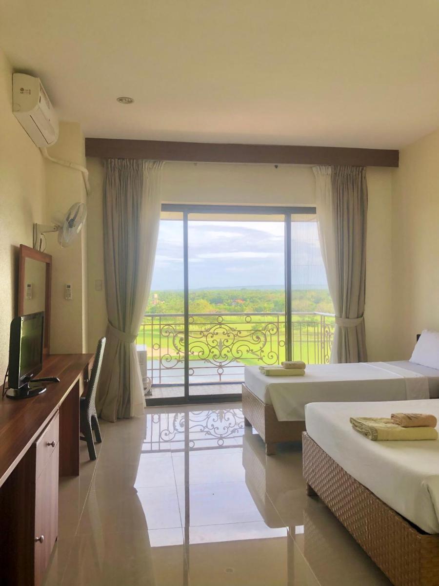 Queens Island Golf and Resort - Housity