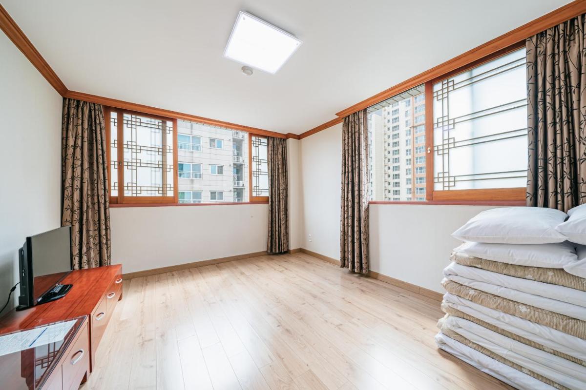 Samhaein Tourist Hotel - Housity