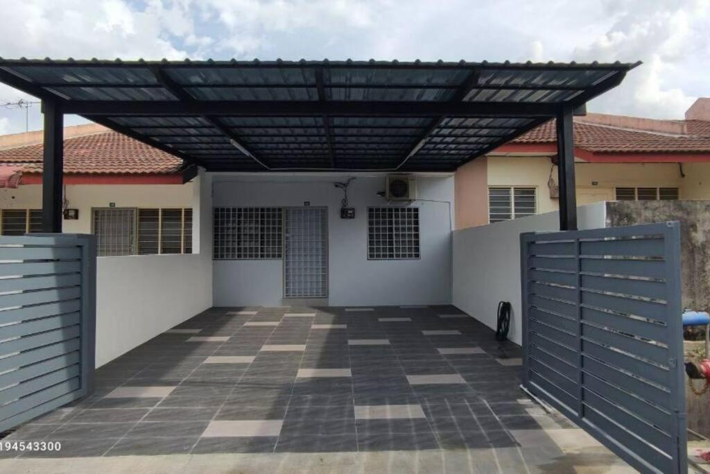 Suitetrails - Margosa A Stay Botani Ipoh Homestay 3 Bedrooms