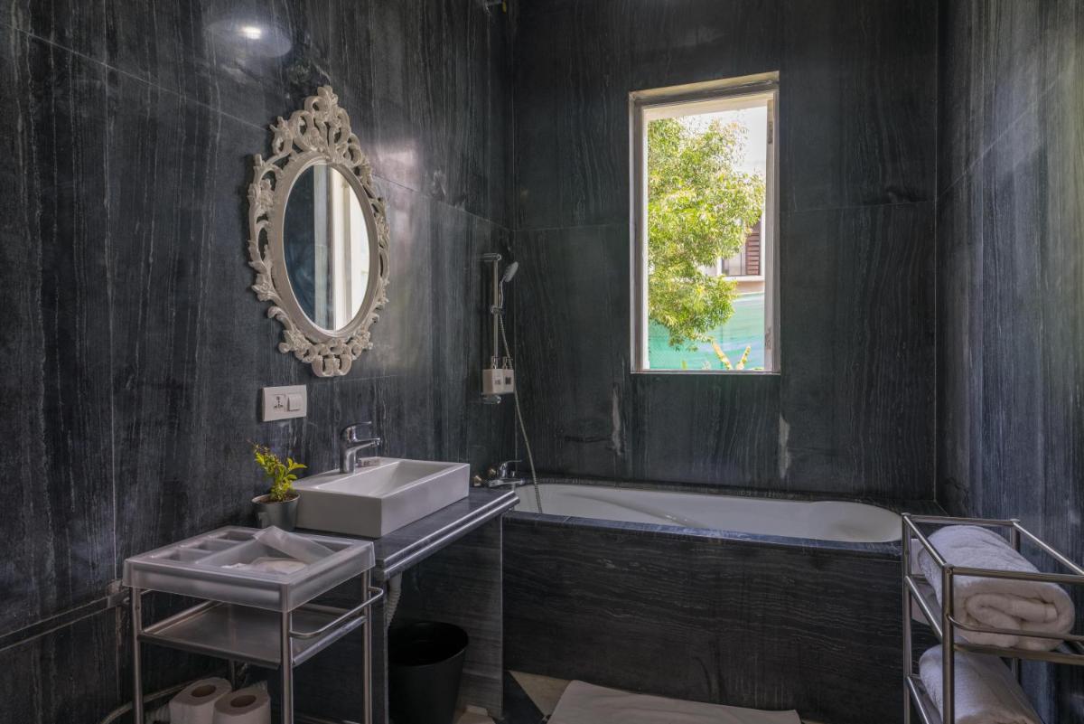 ama Stays and Trails Casa Kenzo, Kashid - Housity