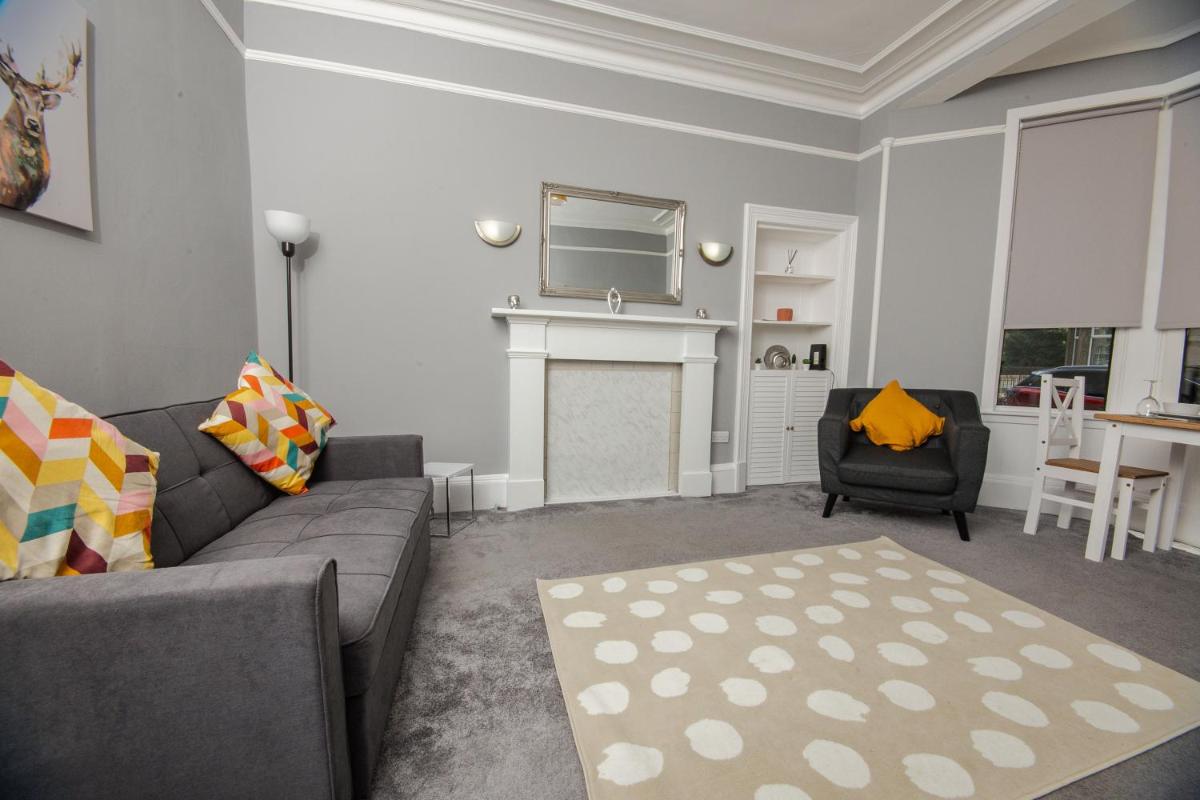 Bonhill Getaway - Housity
