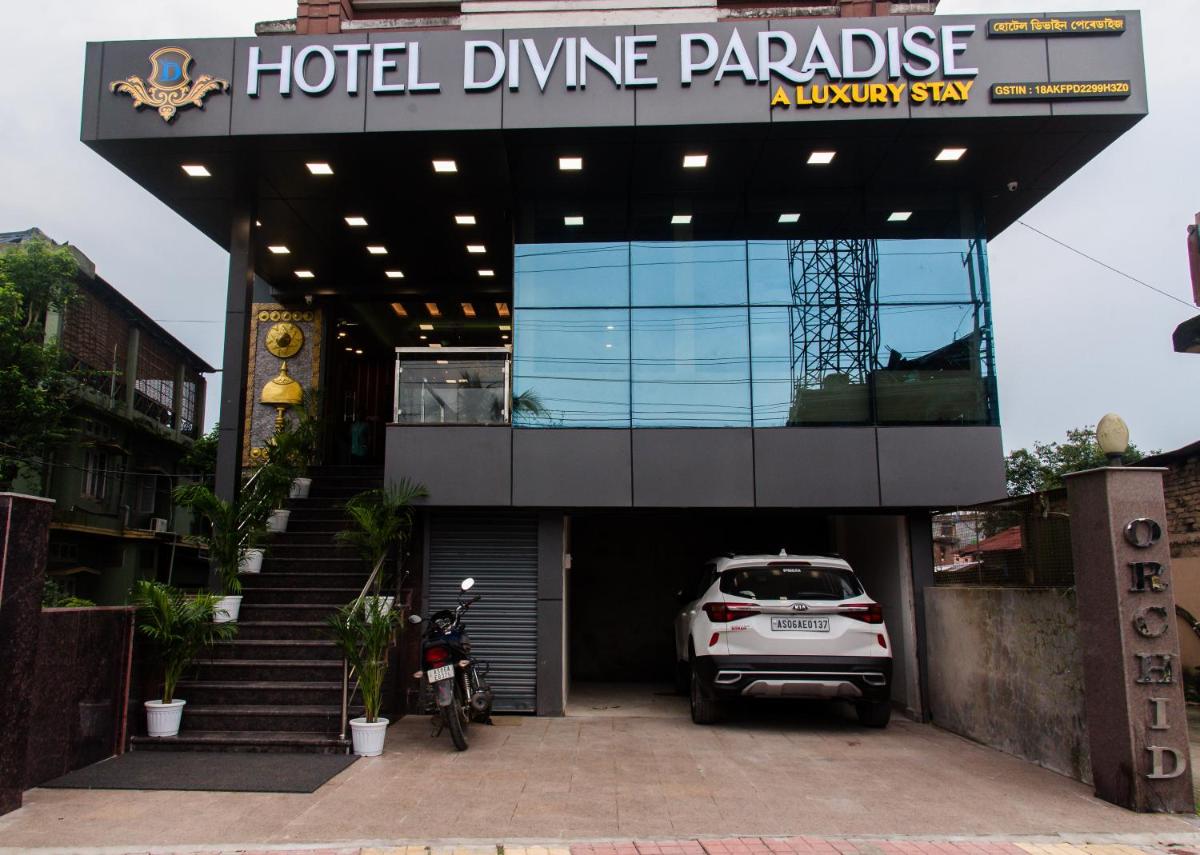 Hotel Divine Paradise - Housity