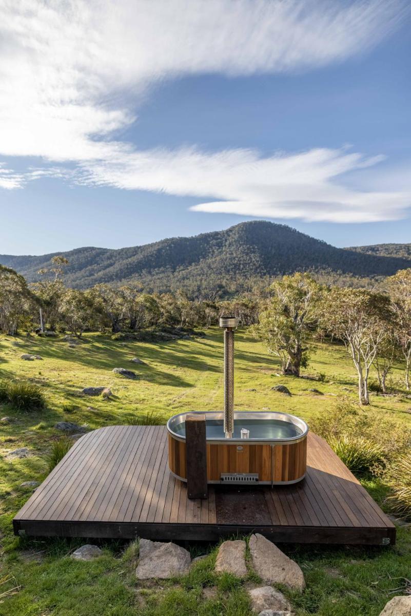 Crafters Luxury Cabins, Spectacular Views - Housity