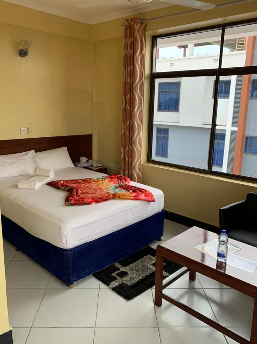 Mambosasa Executive Hotel - Housity