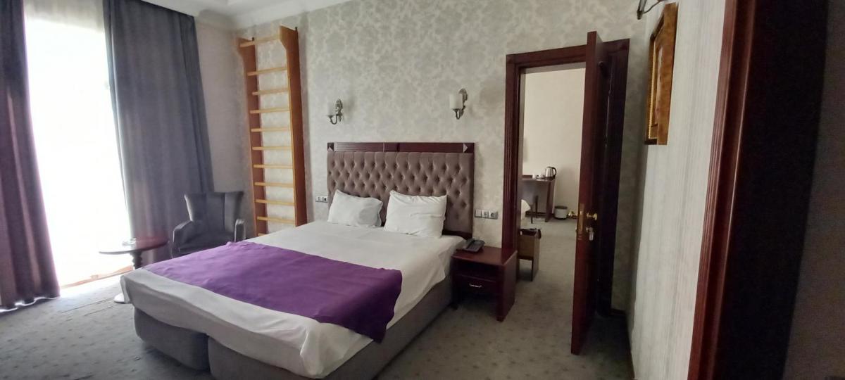 Capitol Hotel - Housity