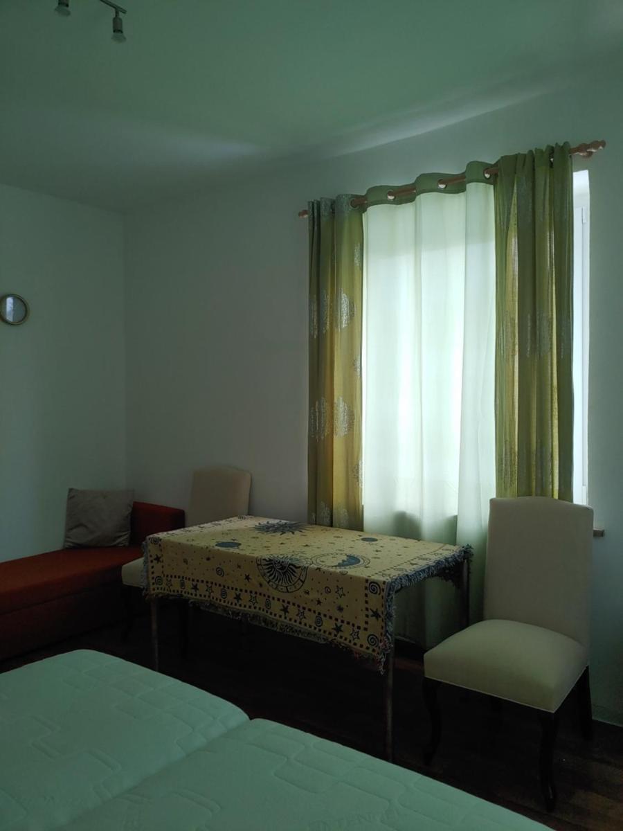 Wohnung mit Terasse - Housity