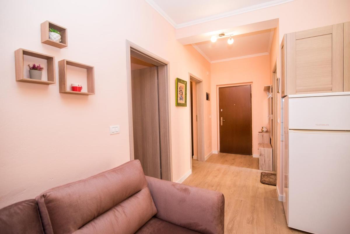 Zana`s Home - Housity