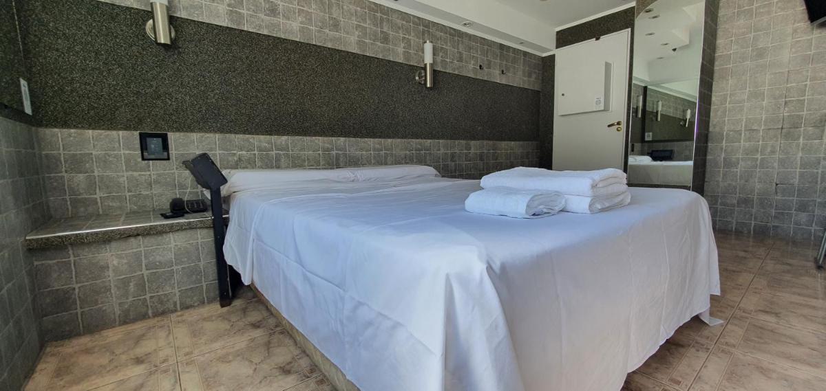 Hotel Venus - Housity