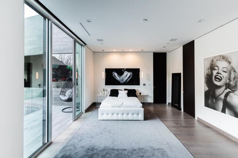 Modern Architectural Masterpiece In Prime Bel Air - Housity