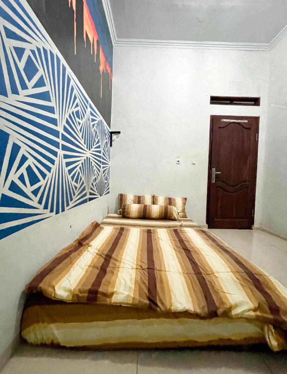 Nyenang Homestay - Housity