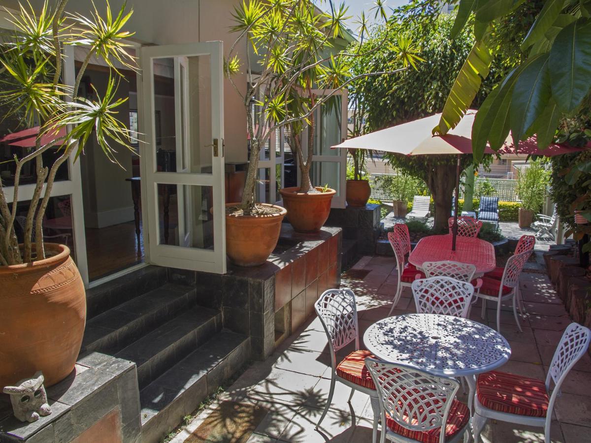 Conifer Beach House - Housity