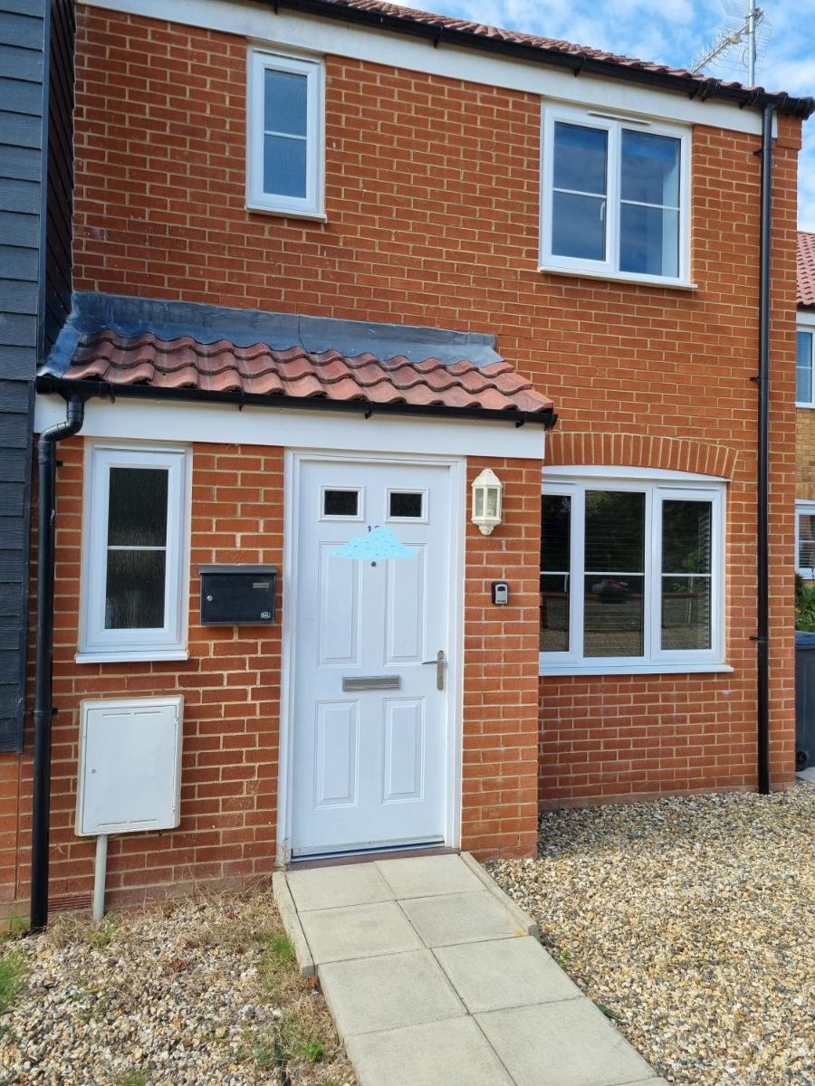 Cosy 3 bedroom house in a great location - Housity