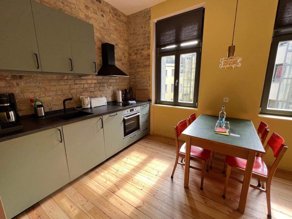 Brilliant Apartments - Housity