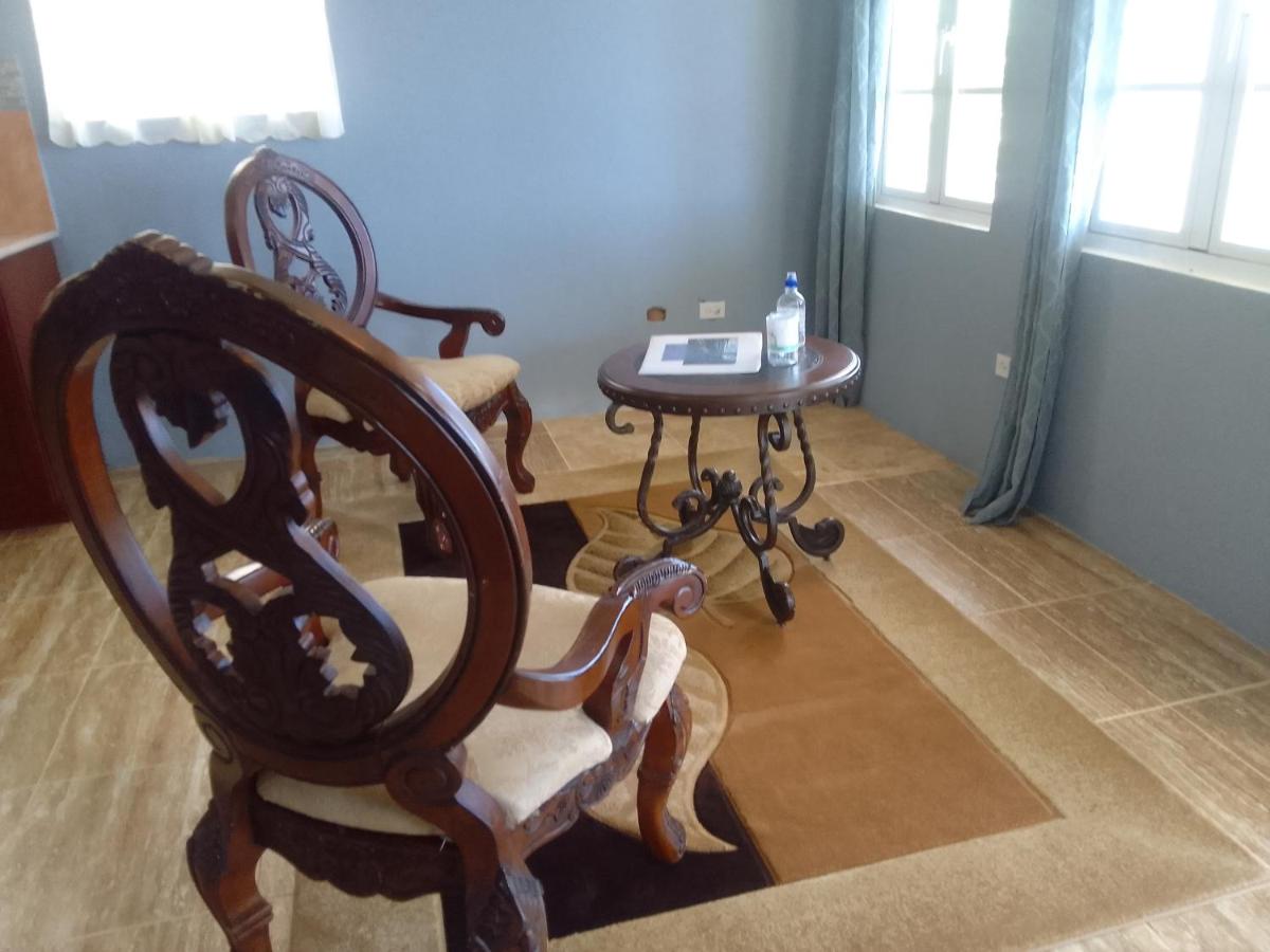 Suitetrails - Abigail's Splendor -2 Bedroom Entire Apartment