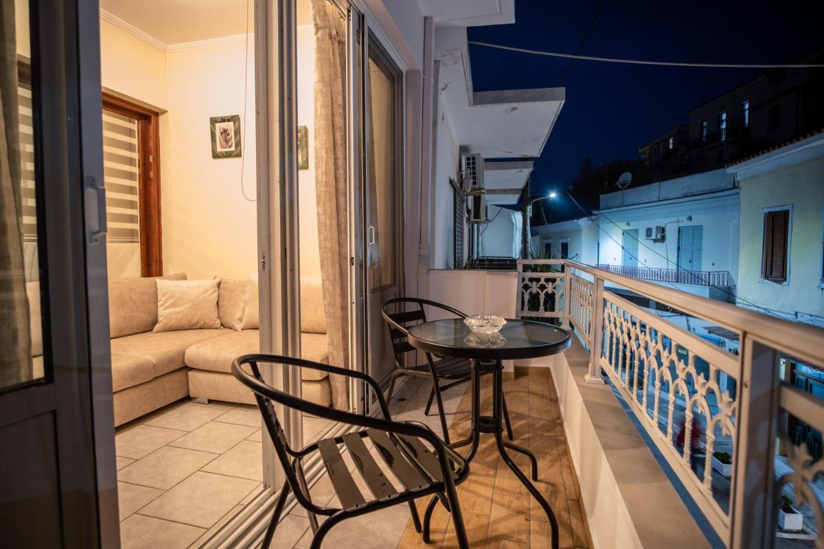 Suitetrails - Ariadni Luxury Apartment