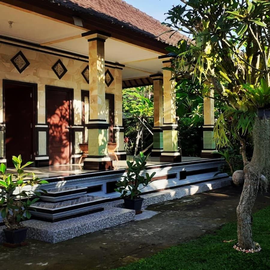D'SARI UNDISAN Houses - Housity