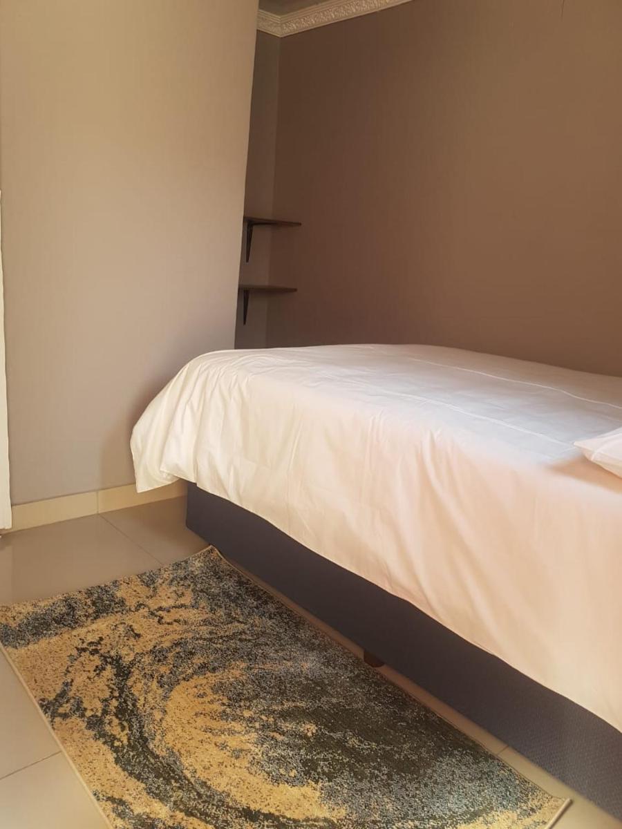 Poblar's Bed & Breakfast - Housity