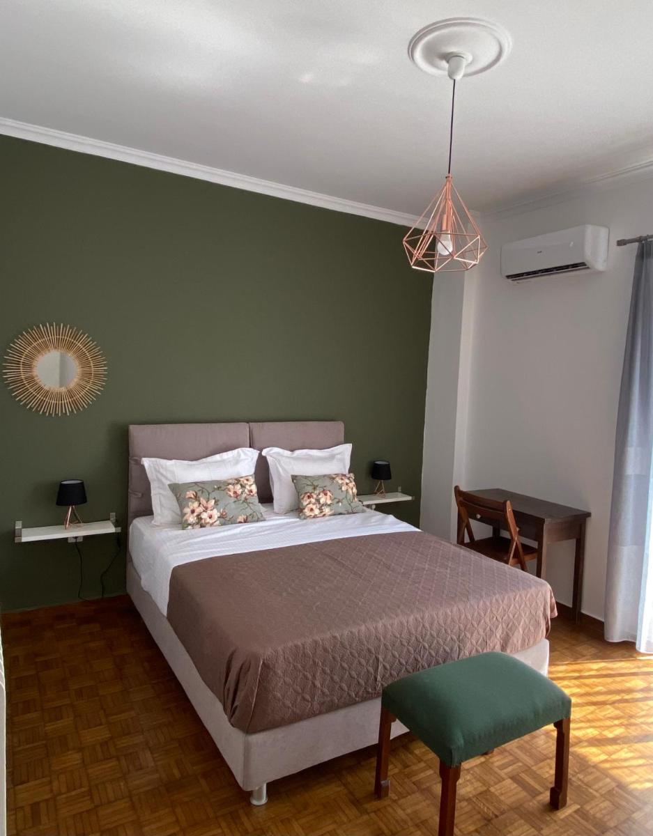 Athens Sunnyside condo - Housity