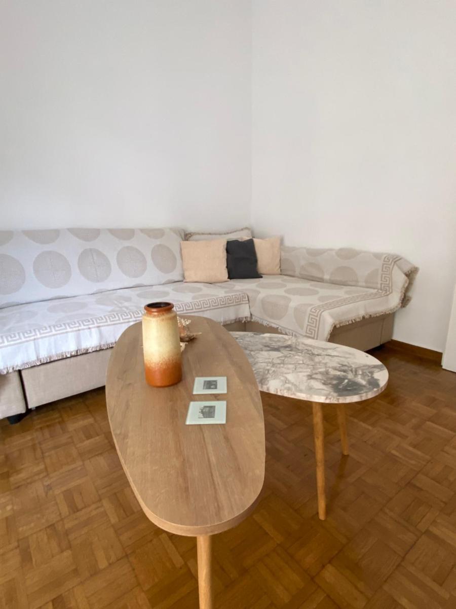 Athens Sunnyside condo - Housity