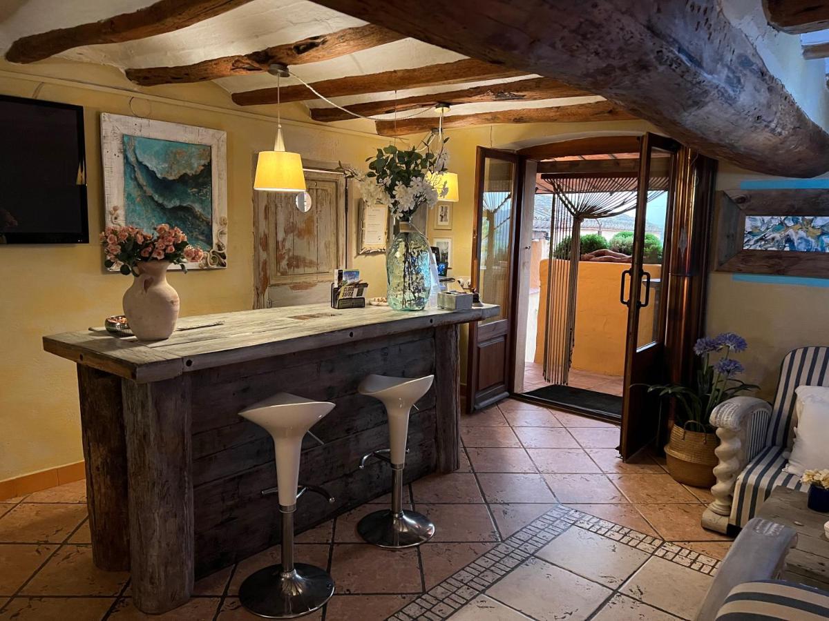 Imagen de la galería de Les Vinyes Alojamiento Rural Boutique & SPA, en Vilardida