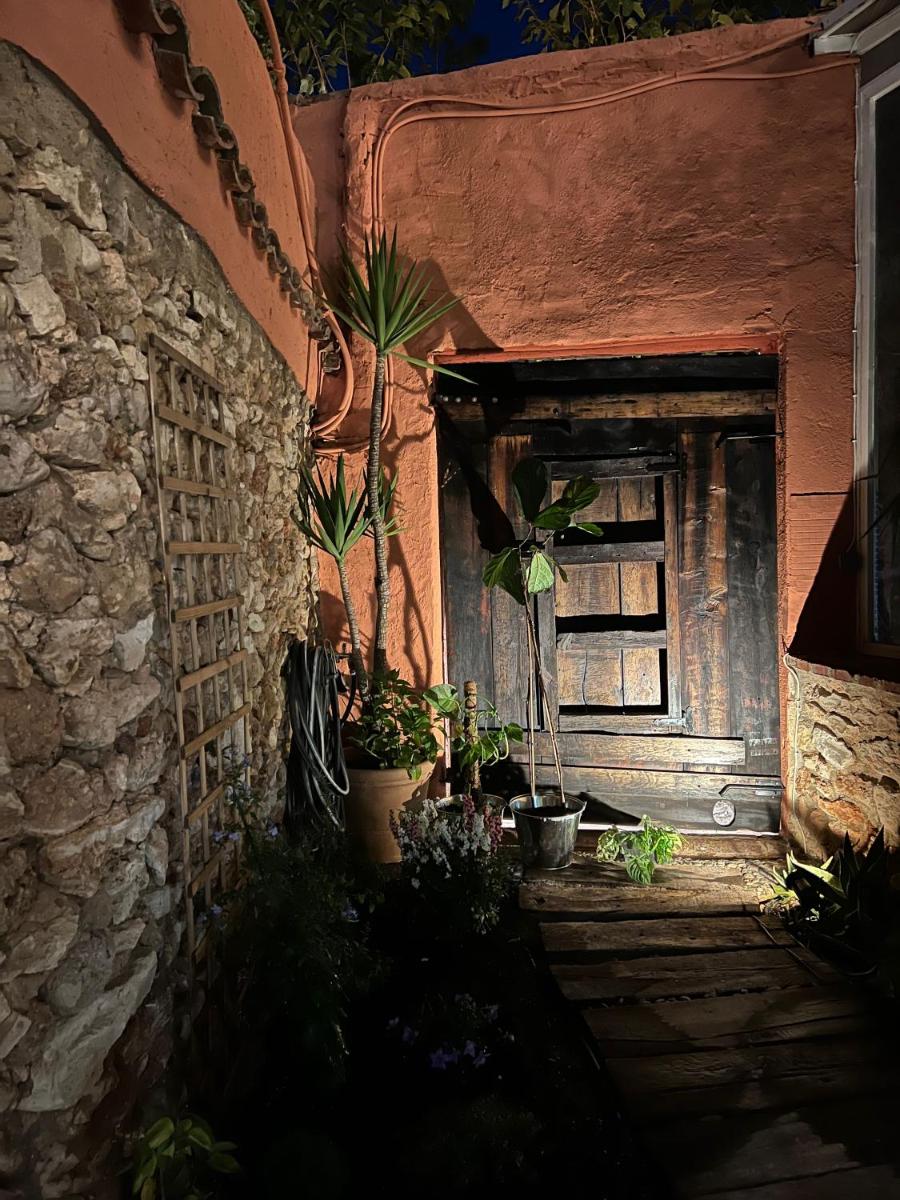 Jardín al aire libre en Les Vinyes Alojamiento Rural Boutique & SPA