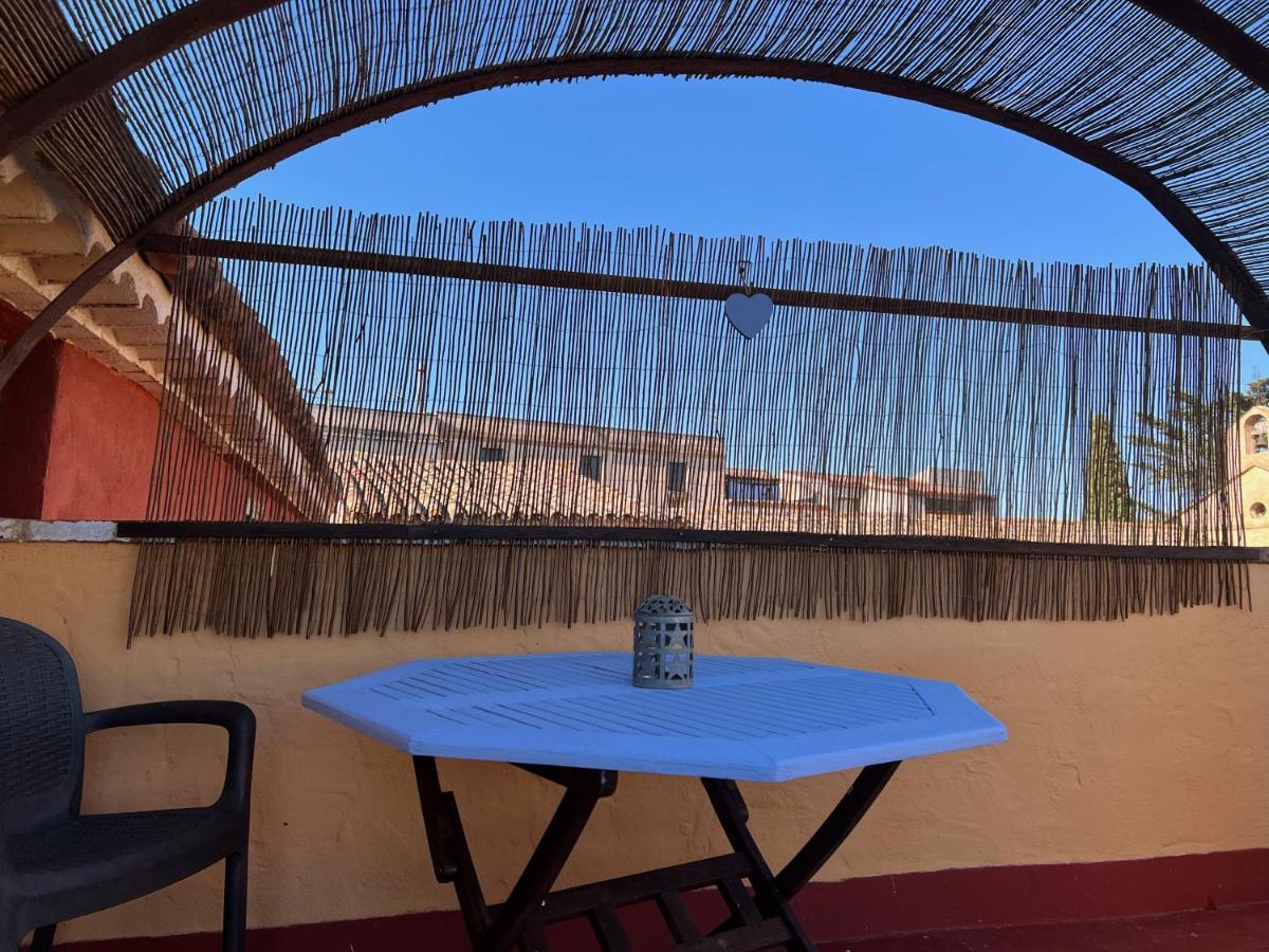 Un balcón o terraza de Les Vinyes Alojamiento Rural Boutique & SPA