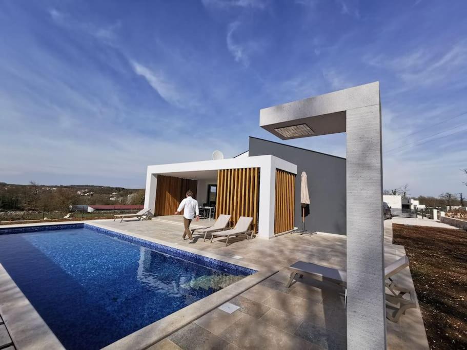 Villa Aquila - Housity
