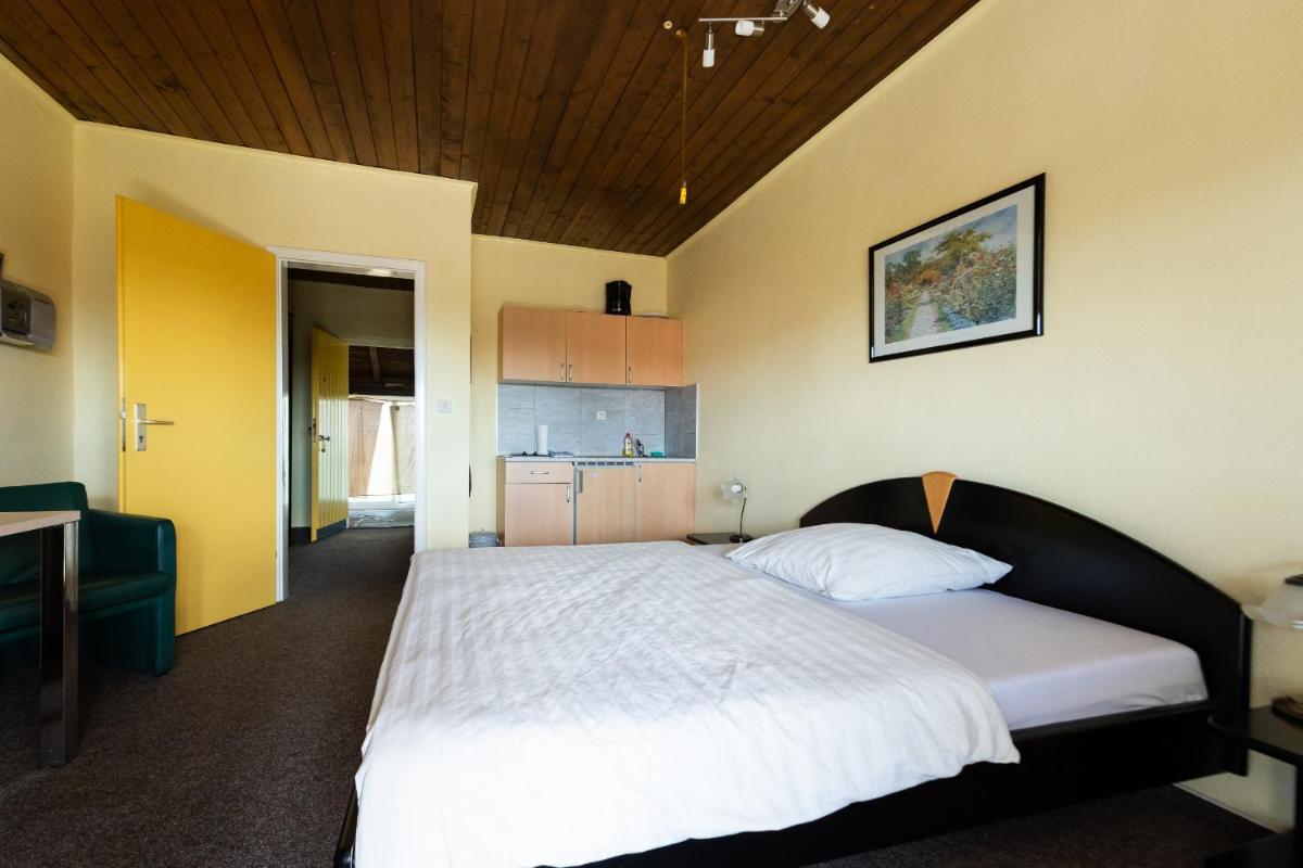 Eifel Inn - Housity