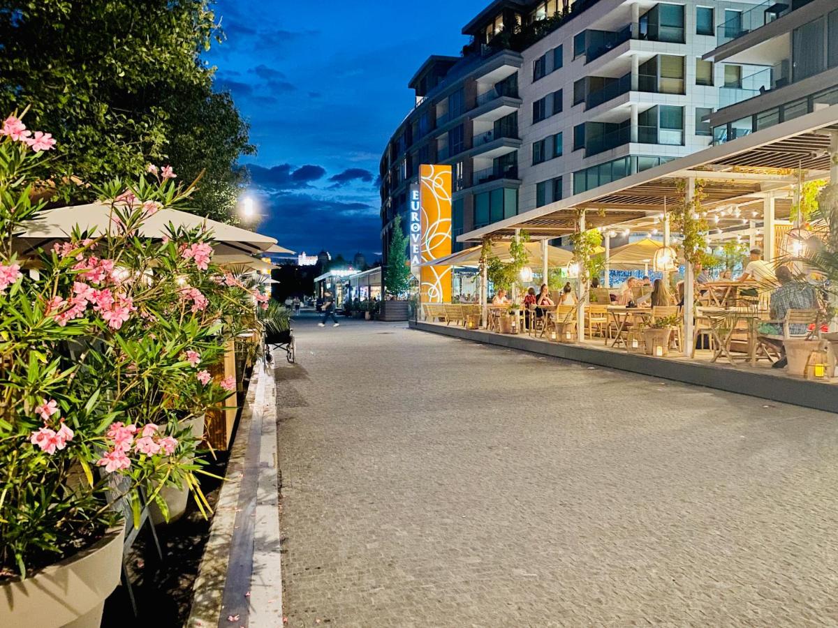 Suitetrails - Eurovea Apartments