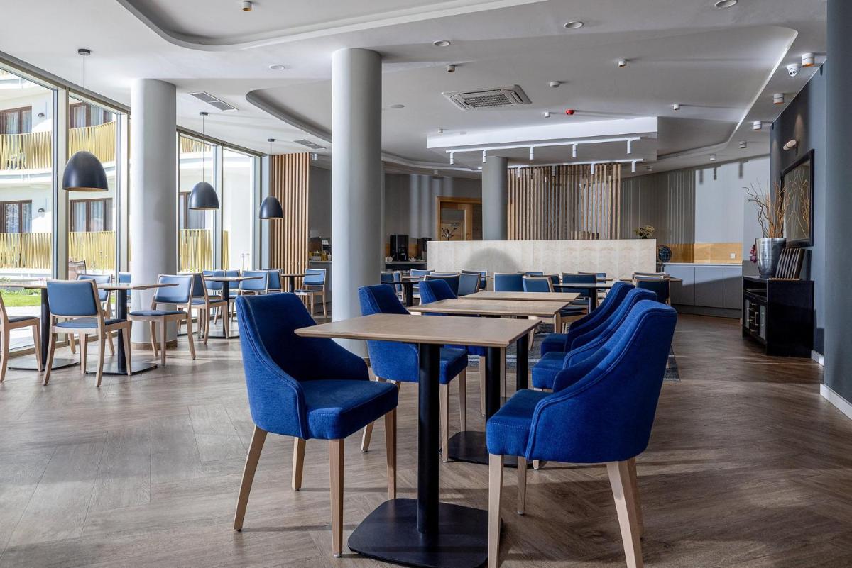 Hotel Meridian - Housity
