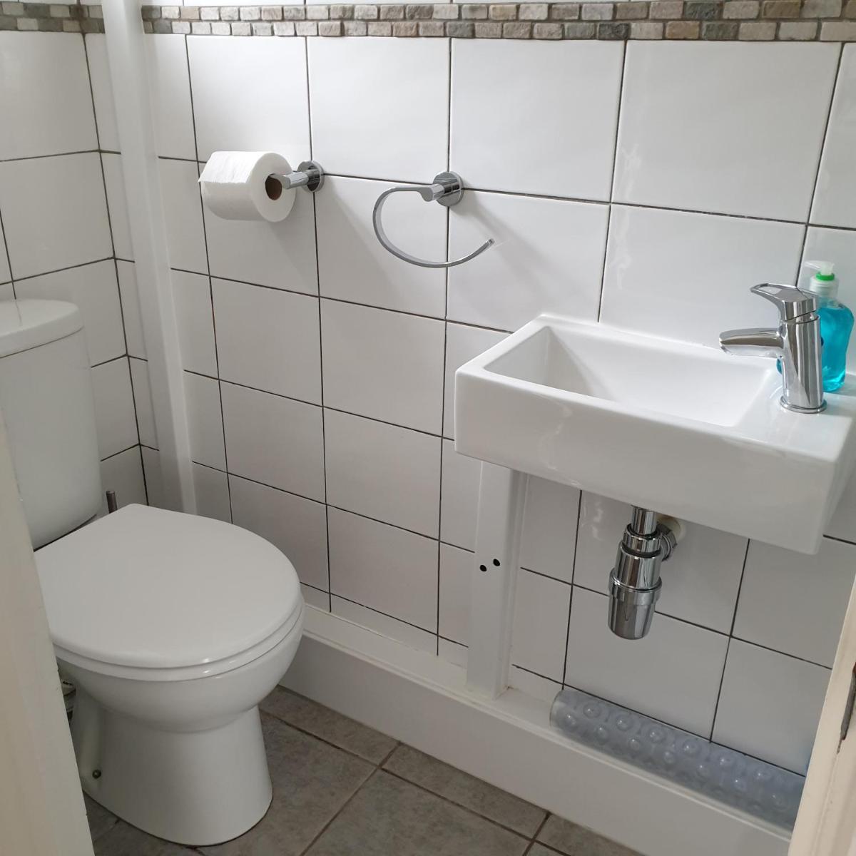 Beachfront Studio - Housity