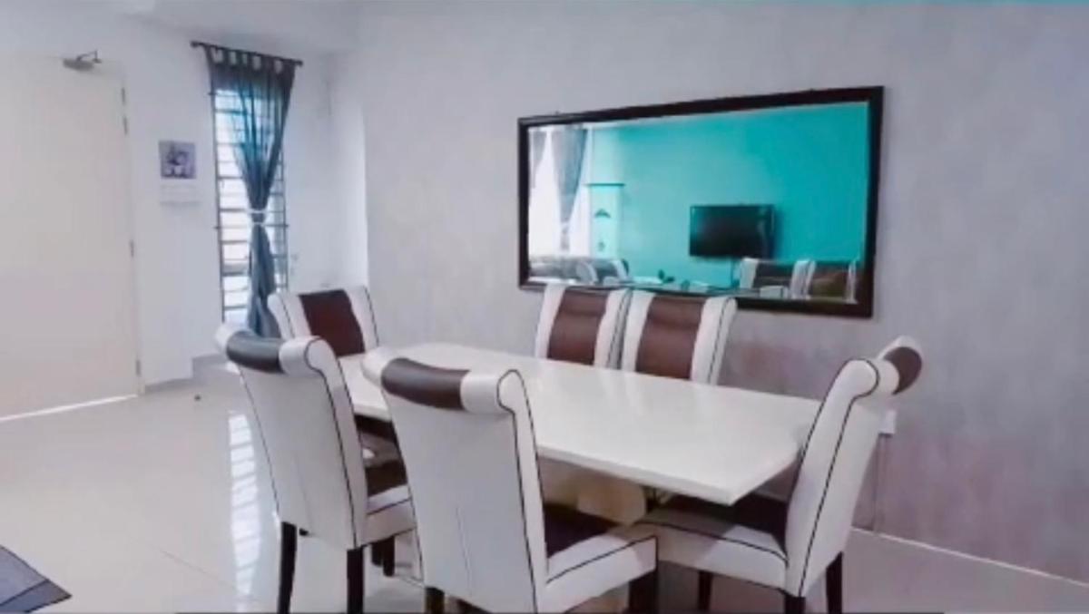 Sobey Laris Homestay JKT - Housity