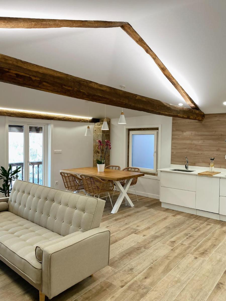 Celanova House - Housity