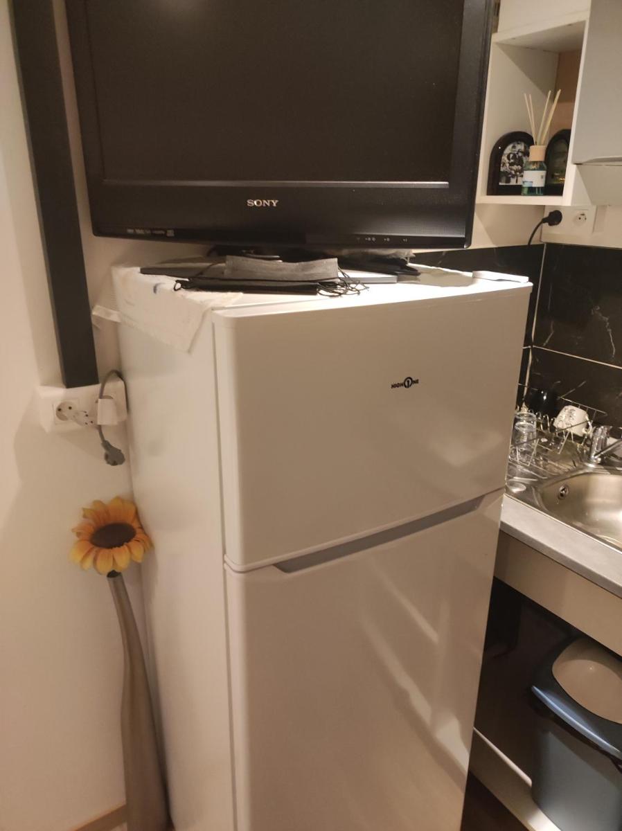 Petit studio au calme rénove a nouveau - Housity