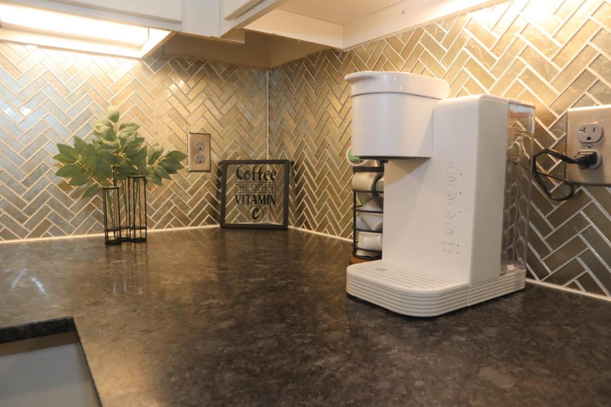 Luxury High-rise Condo Downtown Dallas - Housity