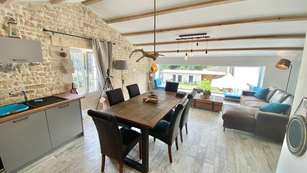 Le Grenier - Gîte de Charme La Rochelle - Housity