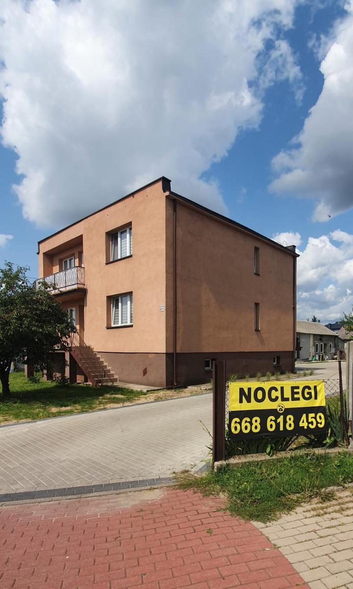 KOKON Noclegi Żuromin - Housity