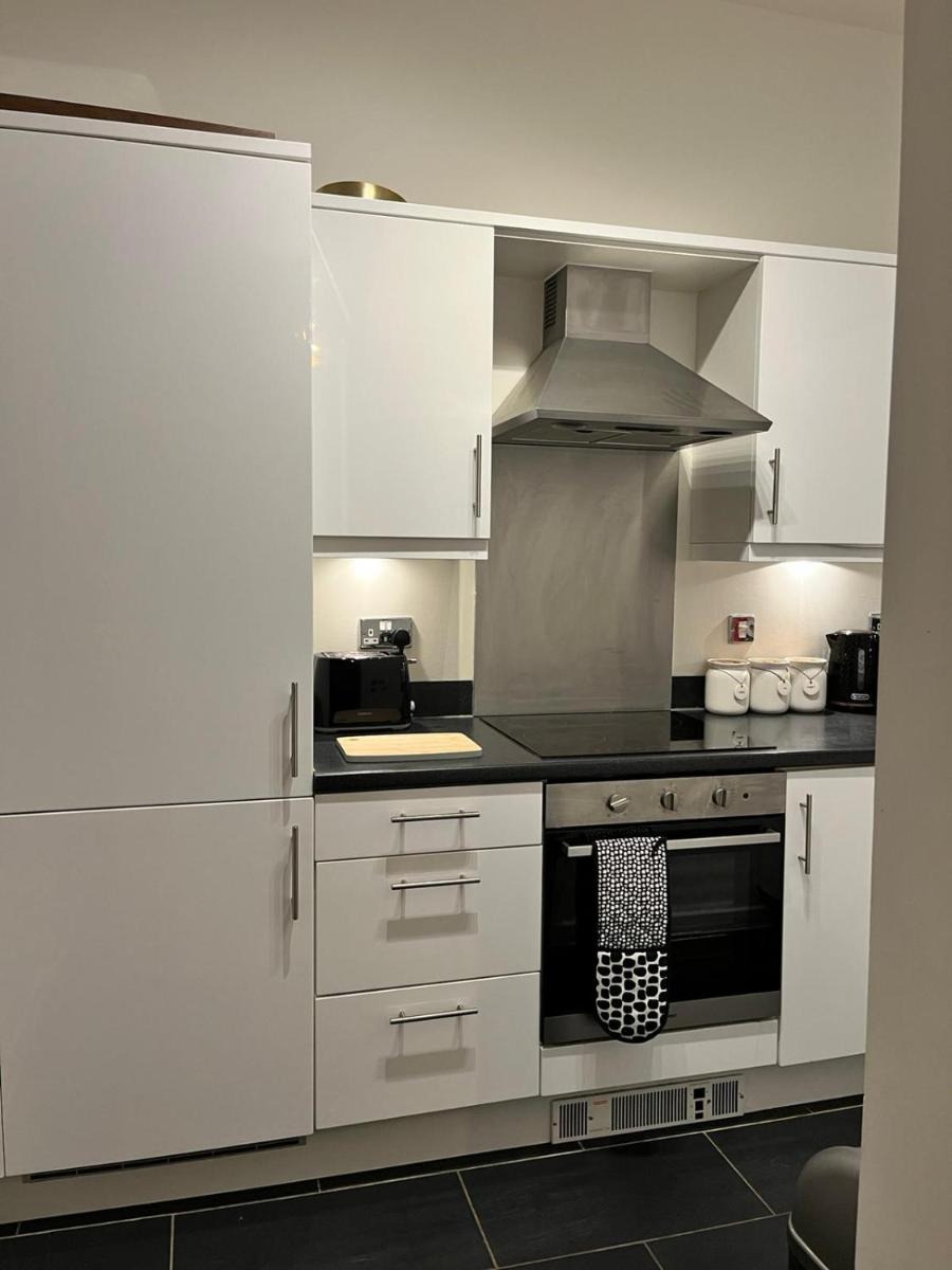 1 Bed Apartment In Central Milton Keynes - Housity