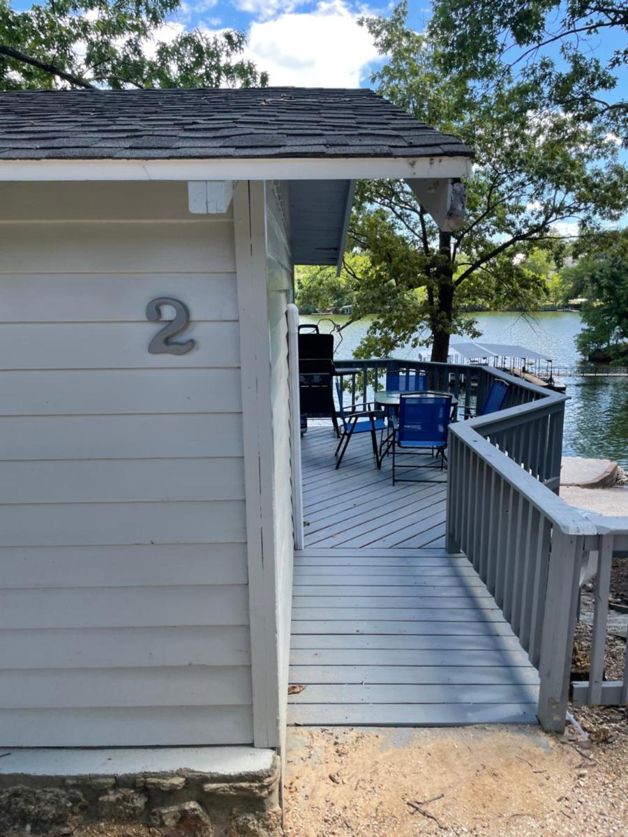 Lakeshore Fishing Cabin #2 - Housity