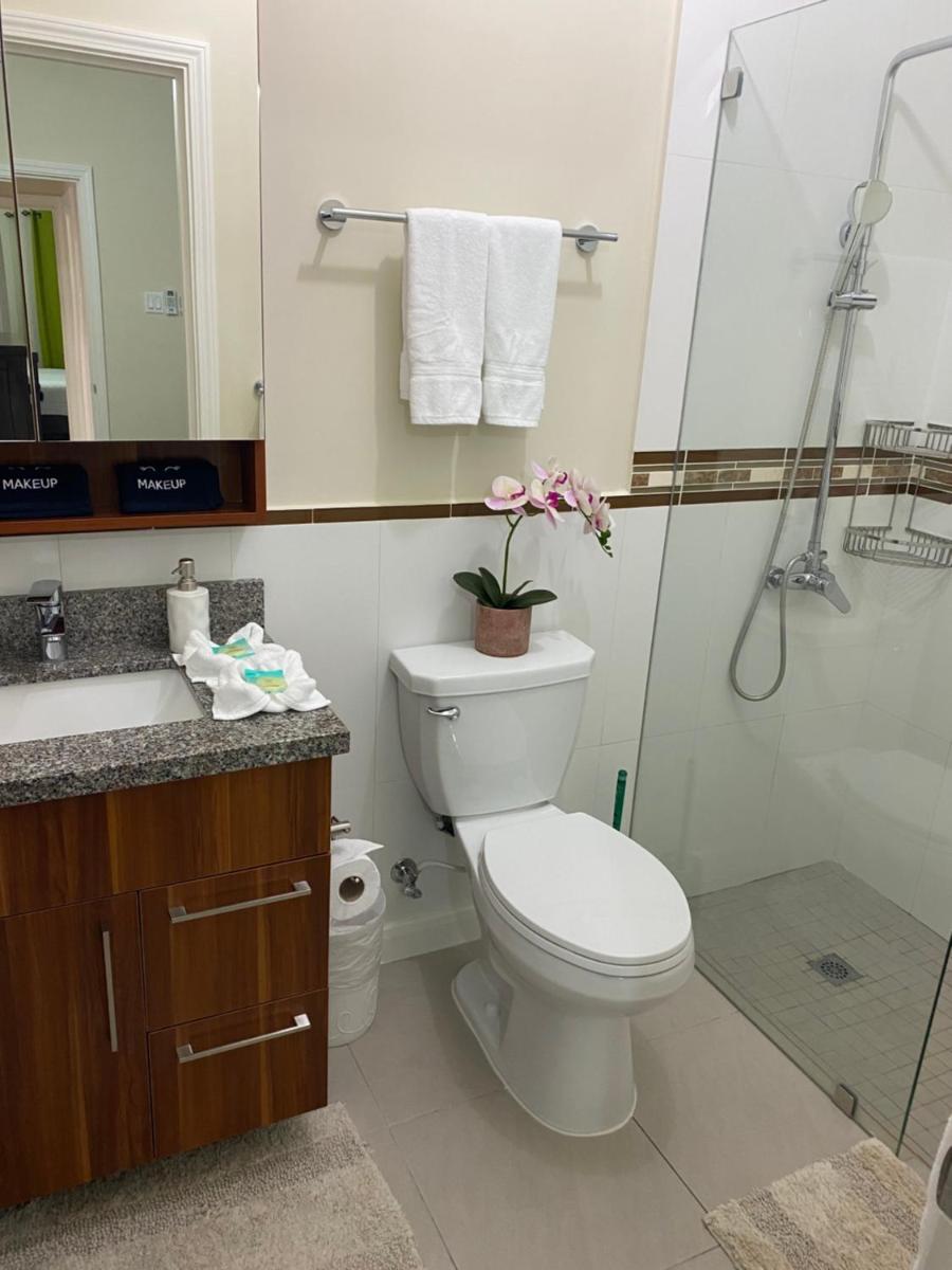 Natalia’s Sweet Oasis - Housity
